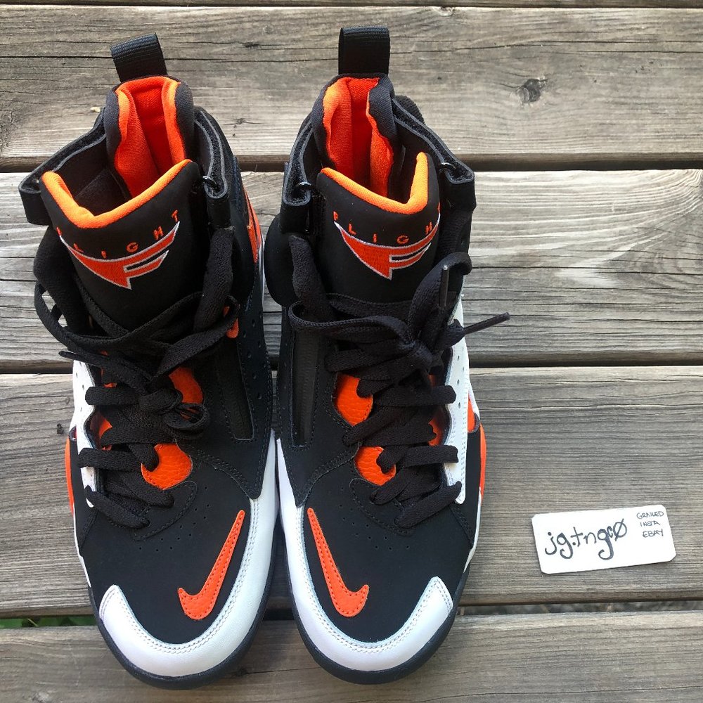 NIKE AIR MAESTRO 2 RUSH ORANGE Size: US 9 / EU 42
